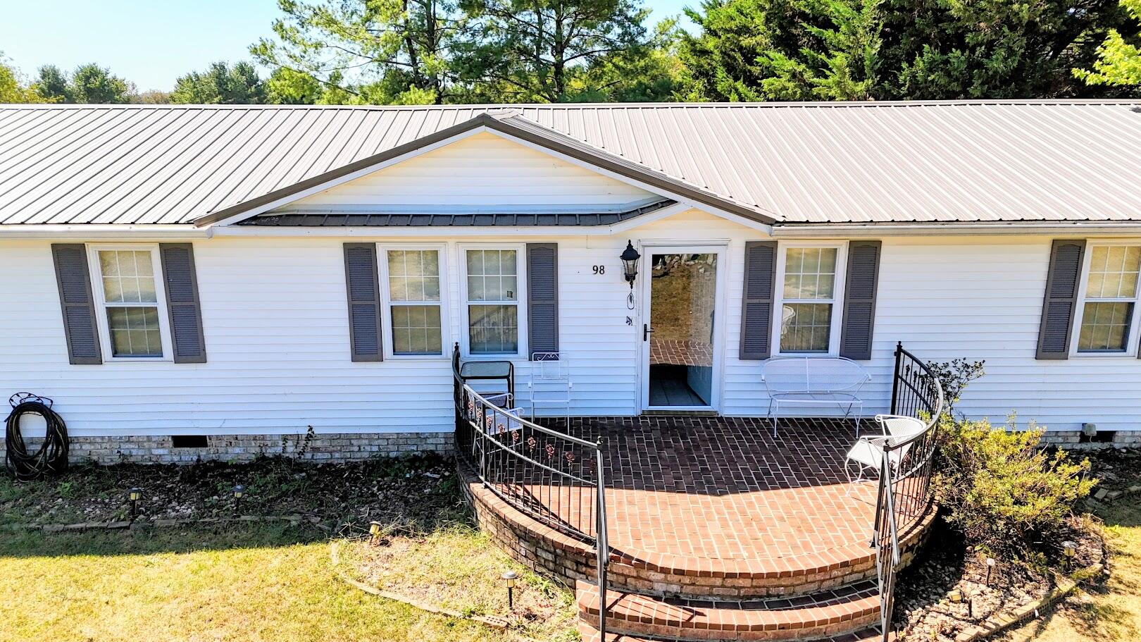 98 ACORN Ln