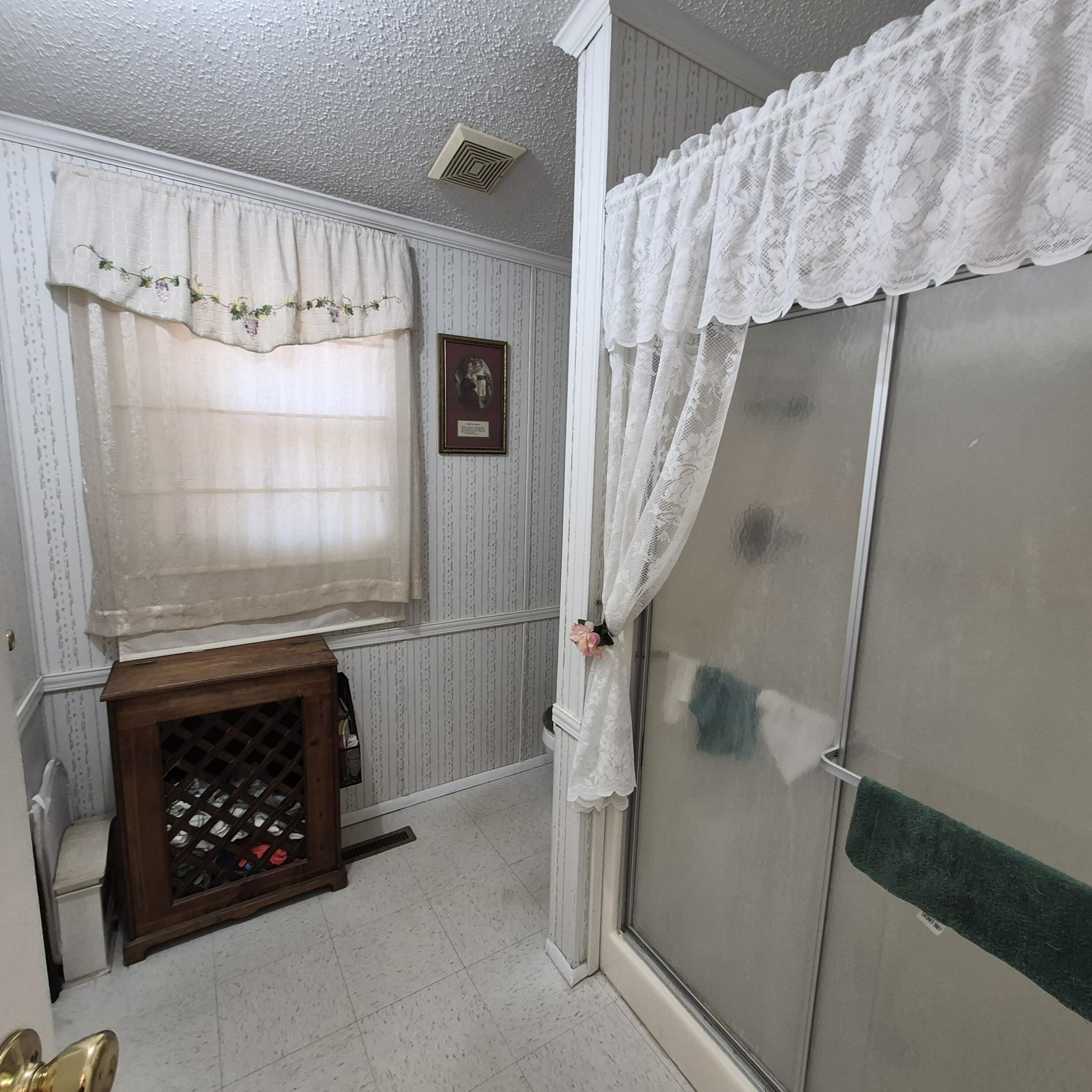 98 ACORN Ln