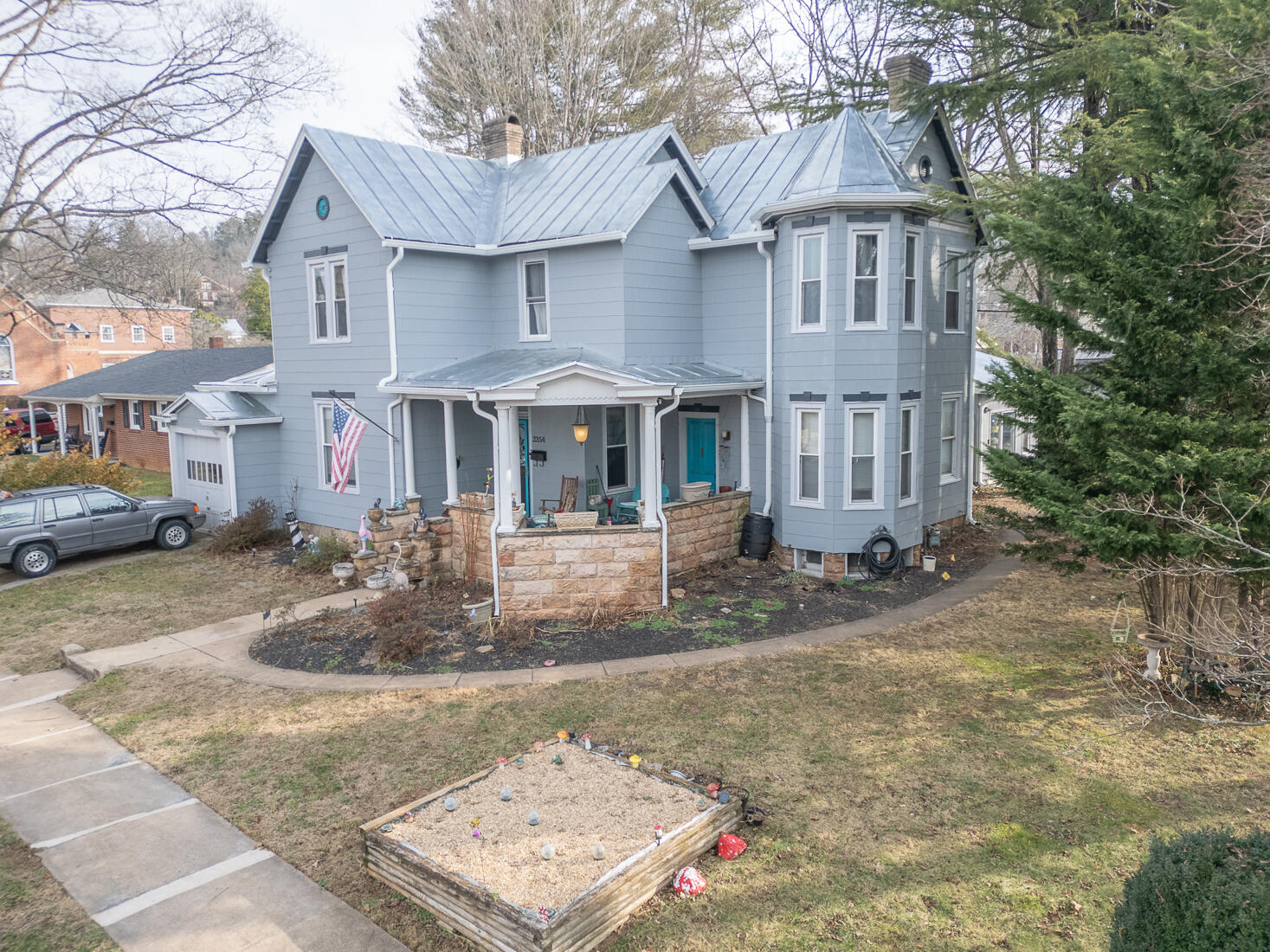 2354 Chestnut Ave