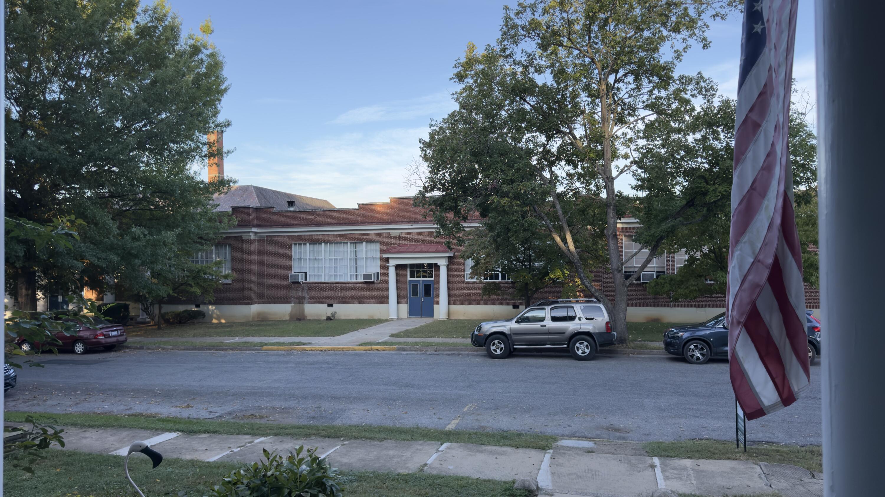 2354 Chestnut Ave
