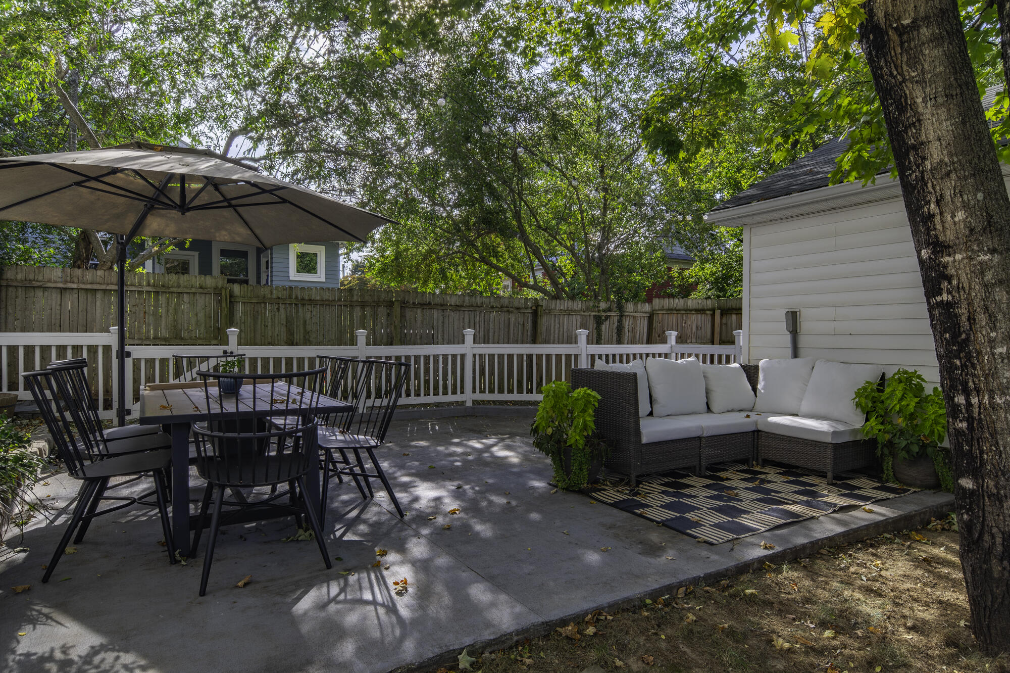 15 WESTSIDE Ct