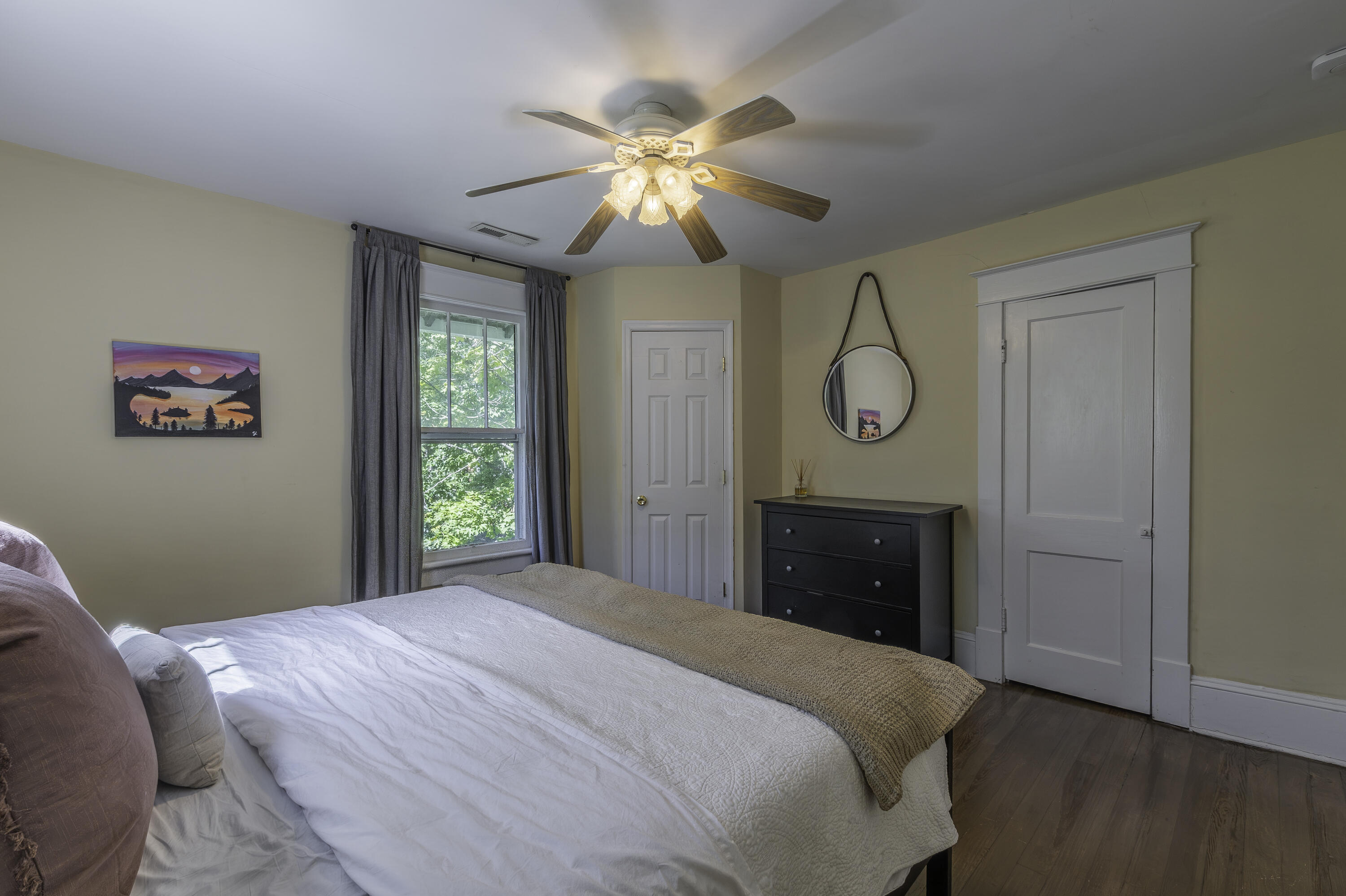 15 WESTSIDE Ct