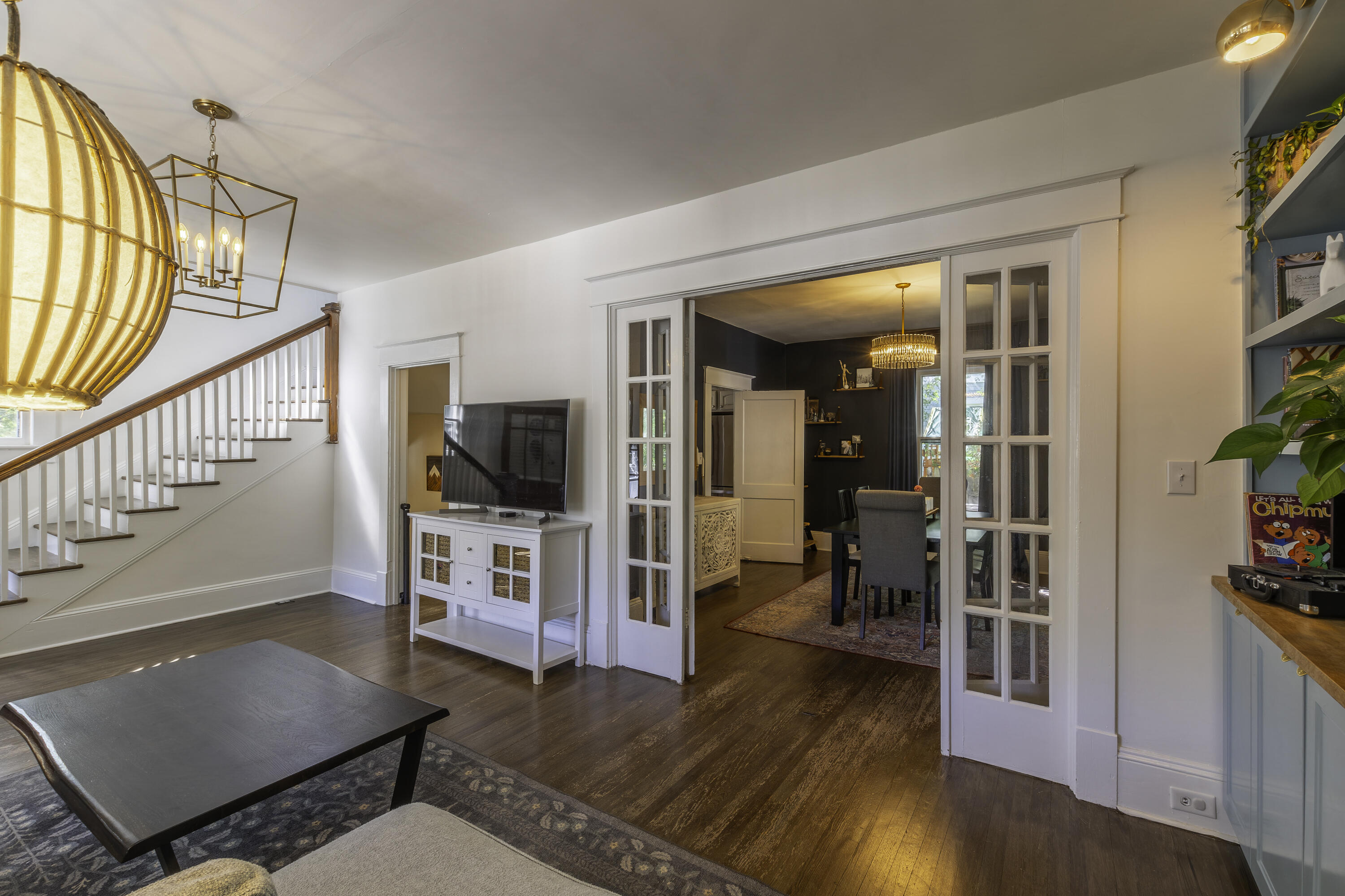 15 WESTSIDE Ct