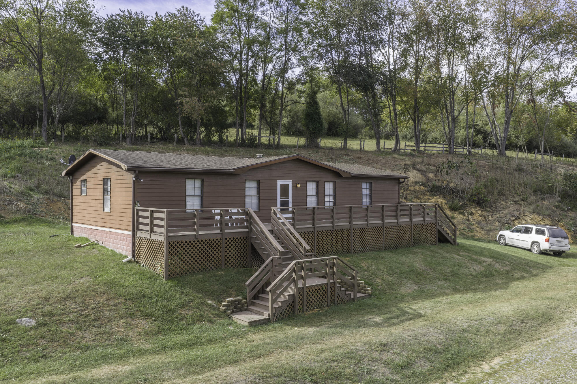 390 Blue Hills Ln