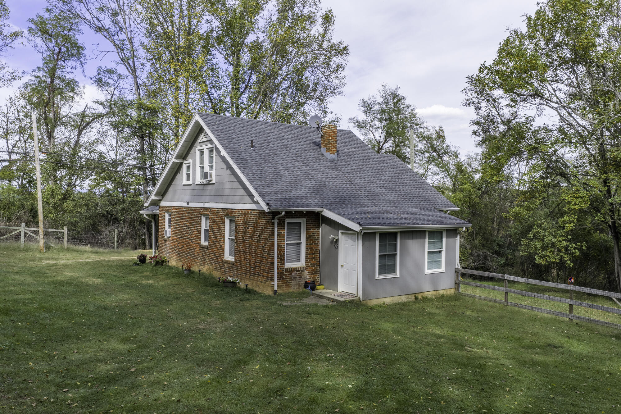 390 Blue Hills Ln
