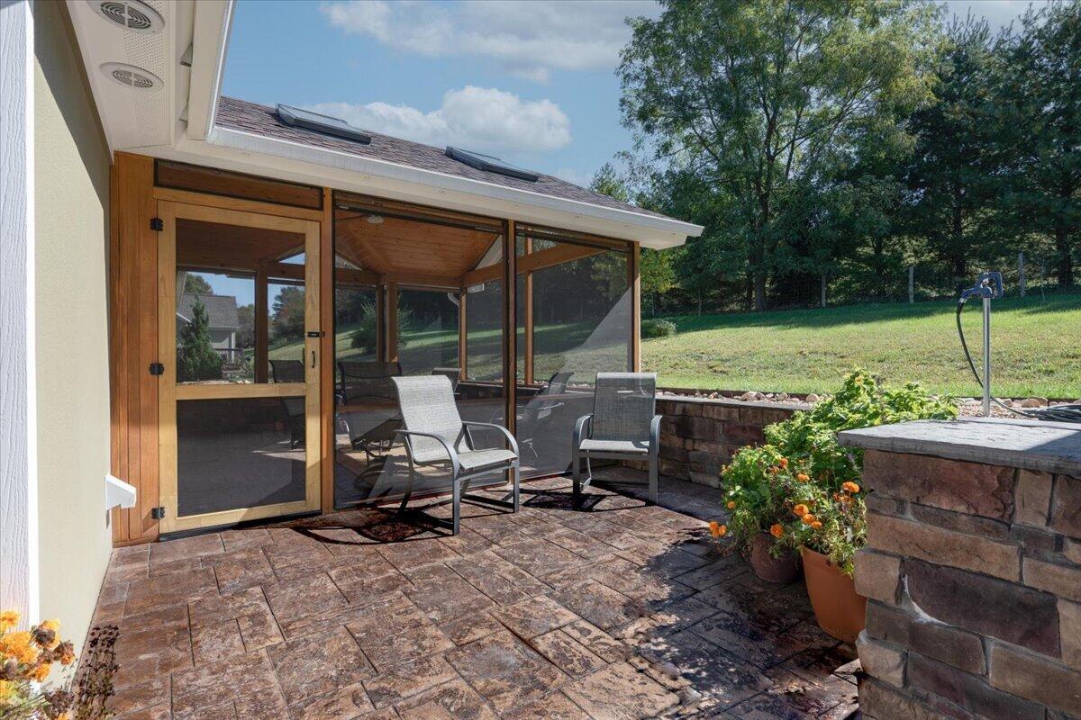 247 New Cameron Dr