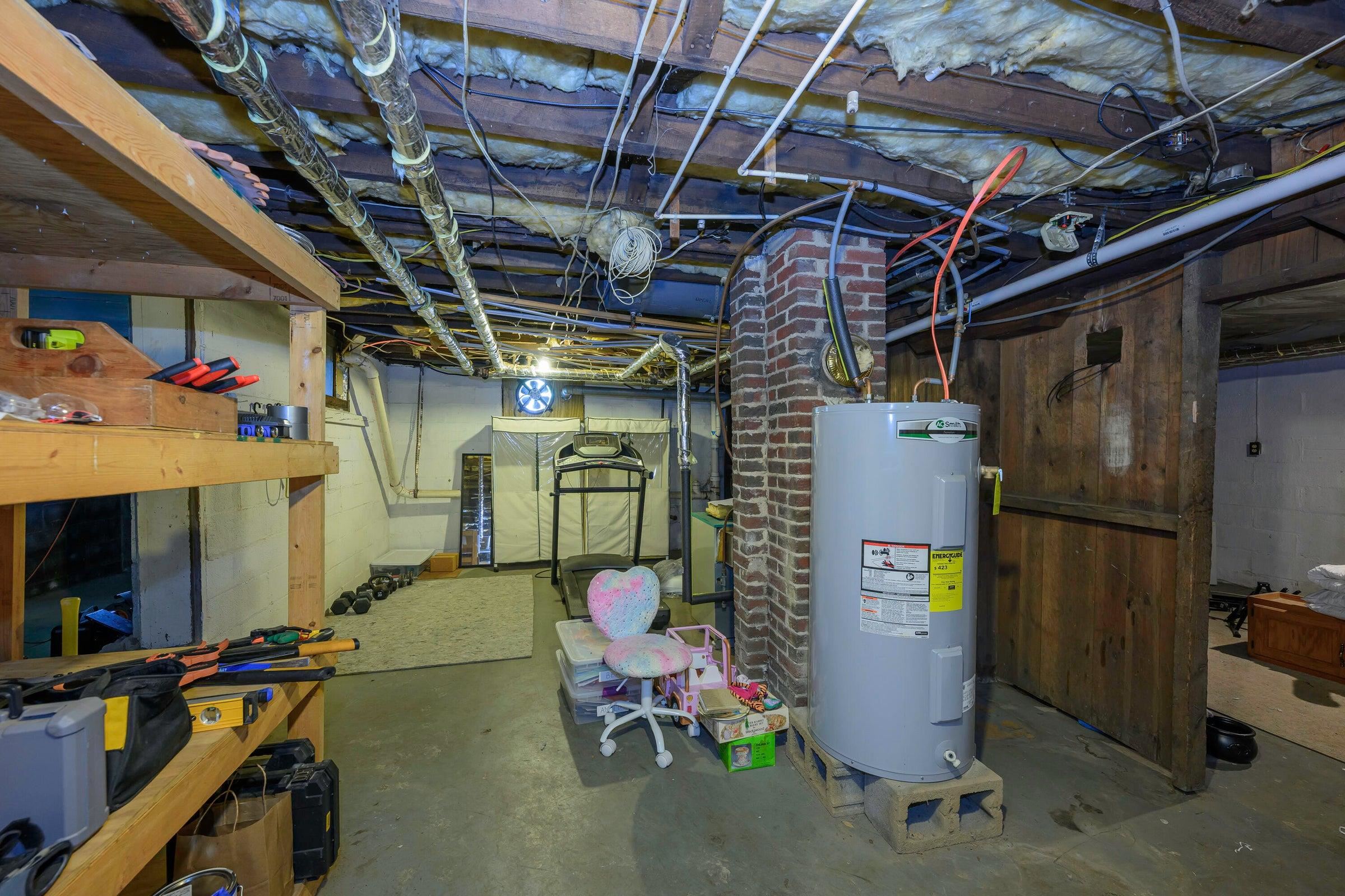 521 S MAIN ST