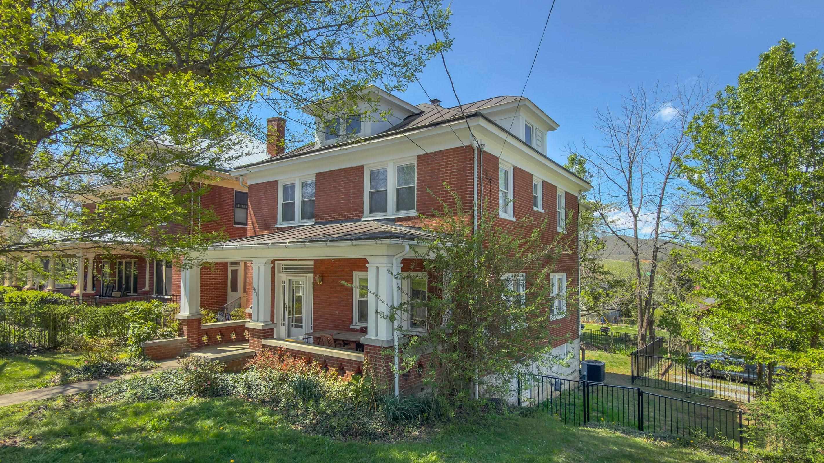 521 S MAIN ST