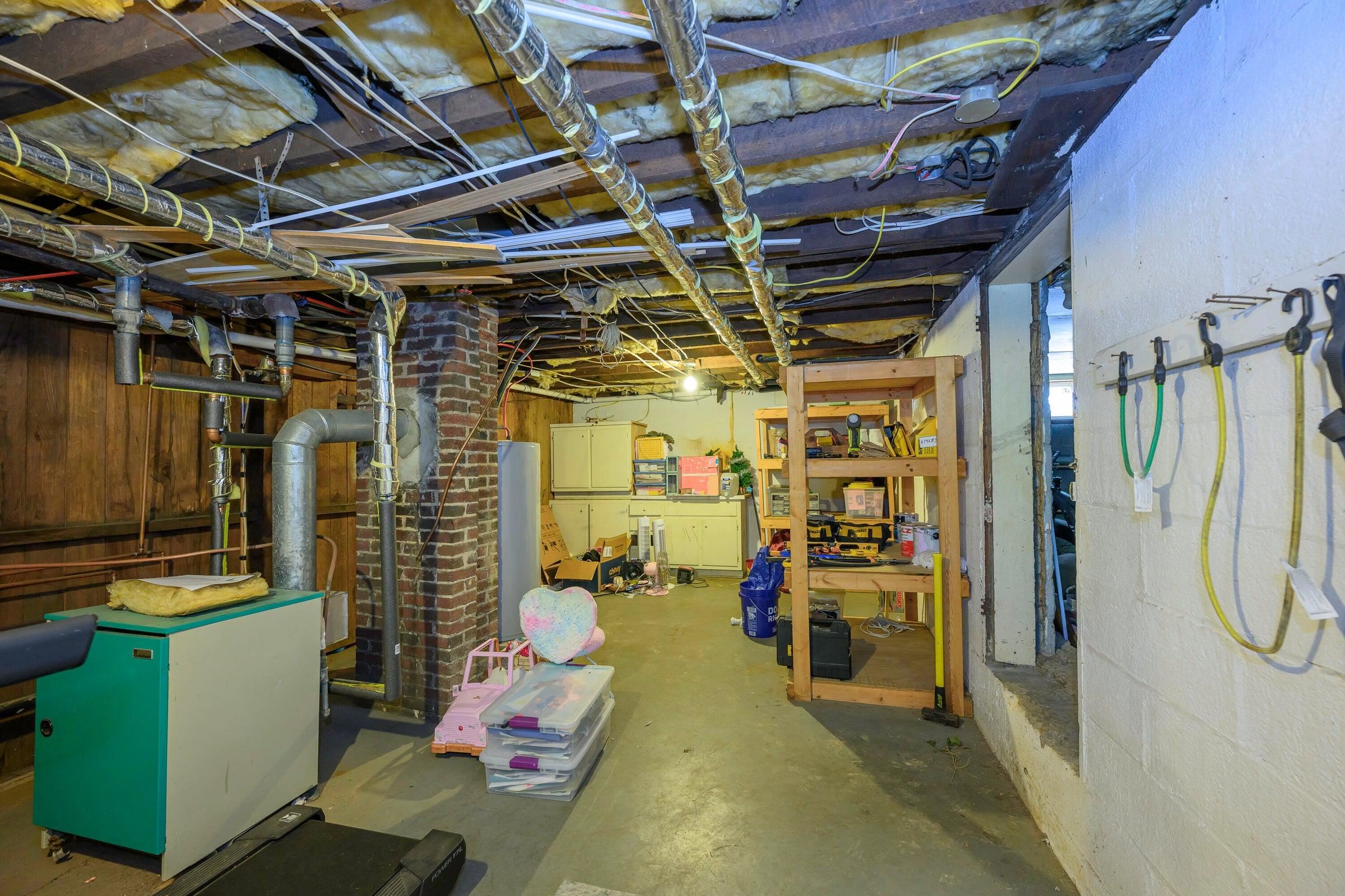 521 S MAIN ST