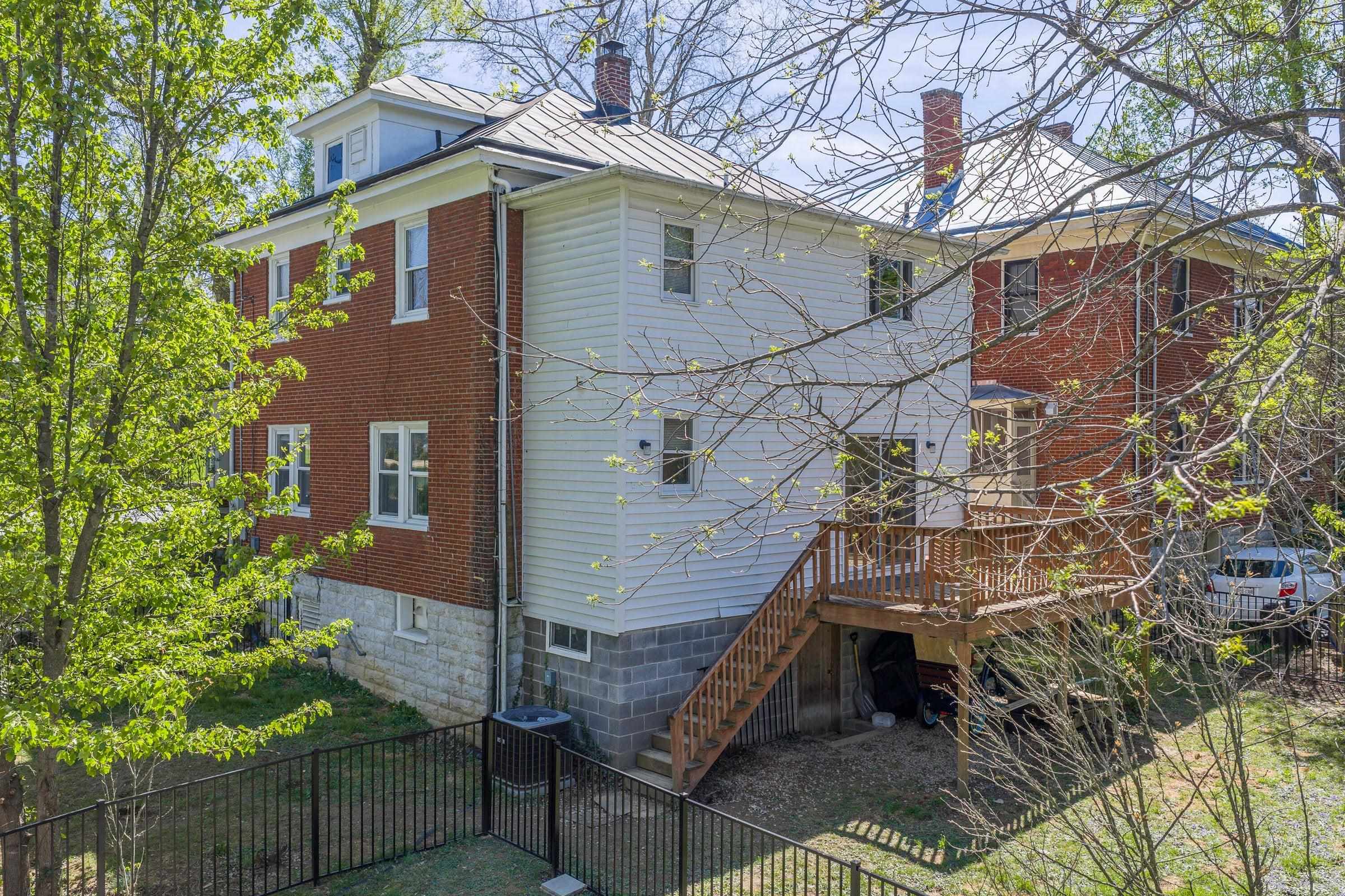 521 S MAIN ST