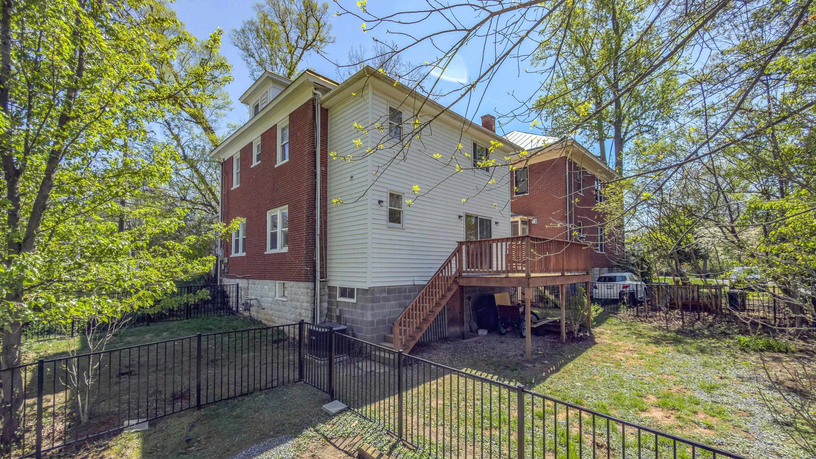 521 S MAIN ST