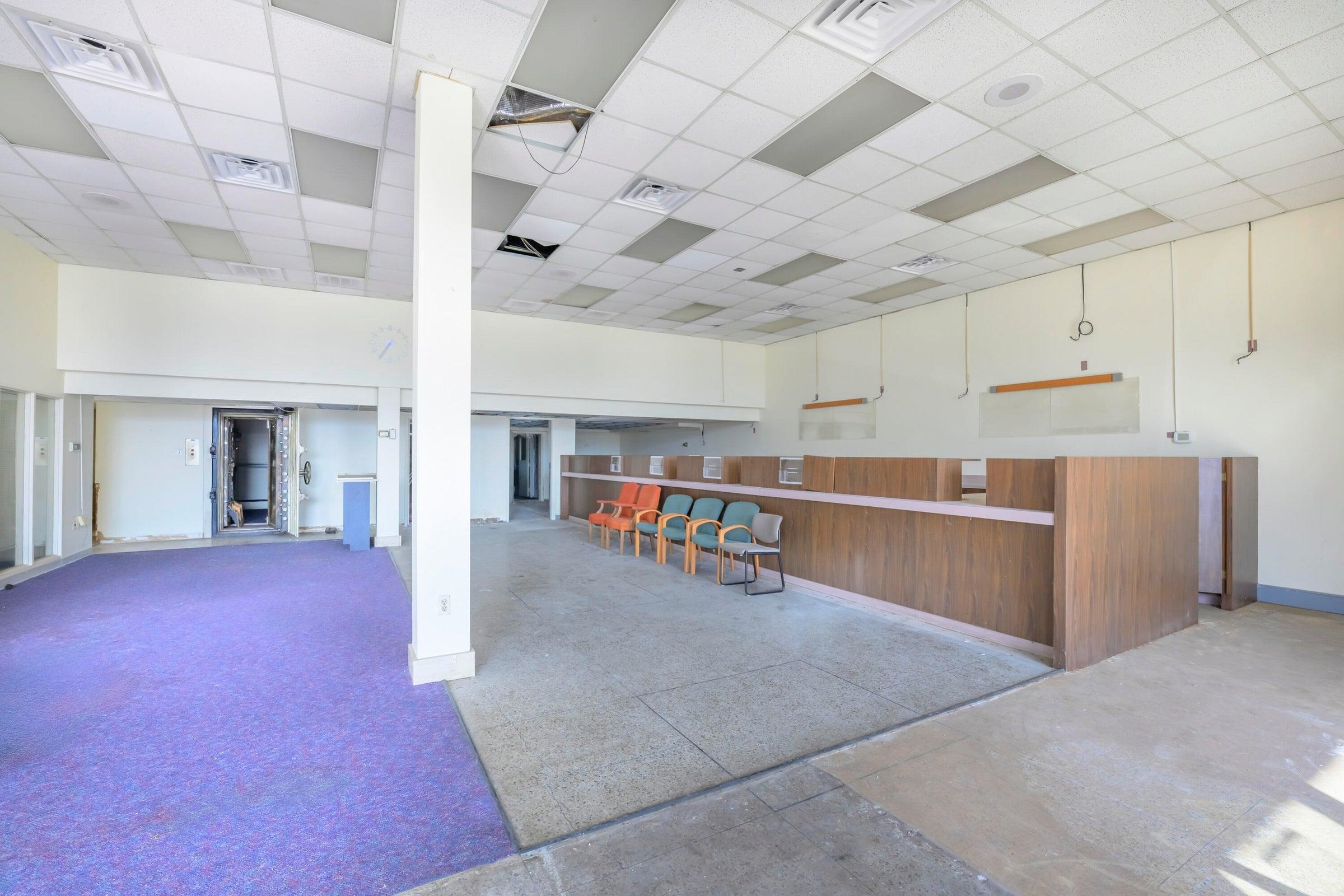 141 & 149 W 21ST ST