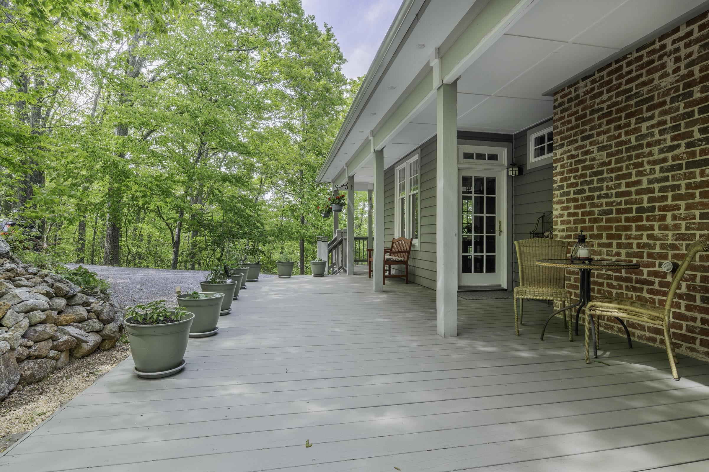 151 STONEYBROOK RD