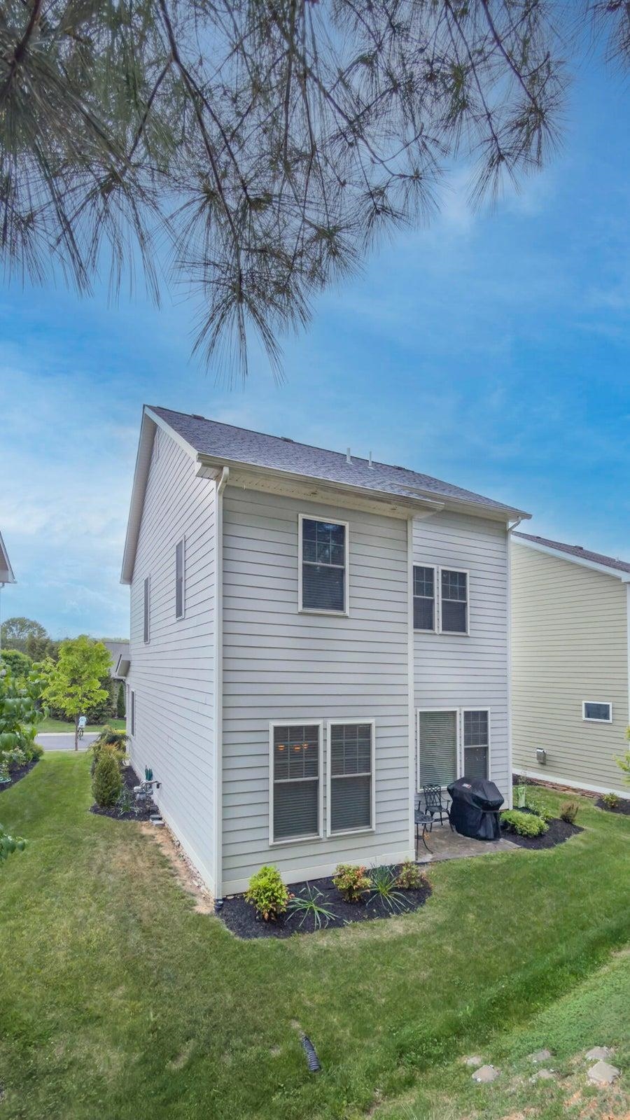 43 CHAMBERLAIN LOOP