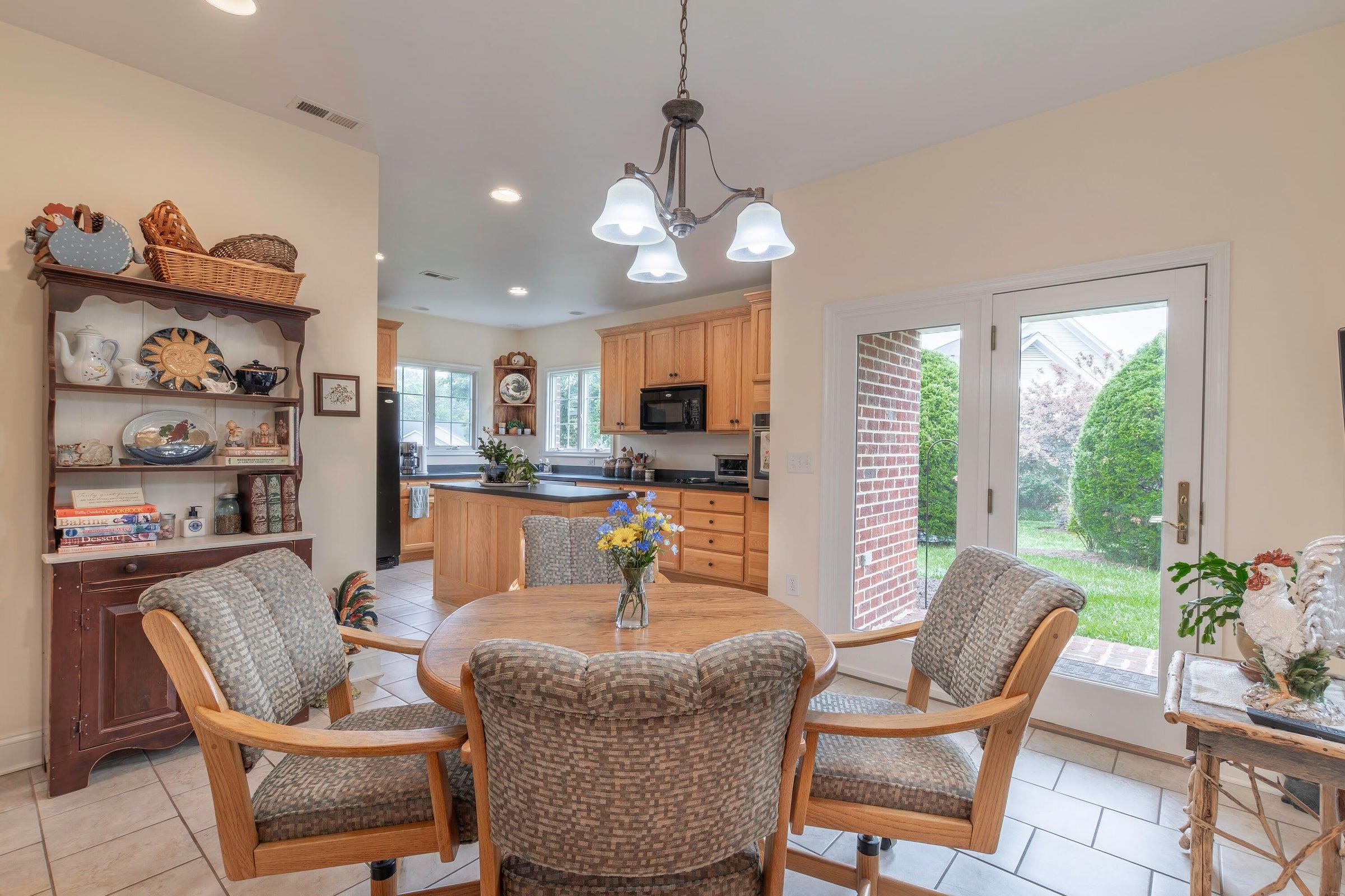 22 HAVEN OAK CT