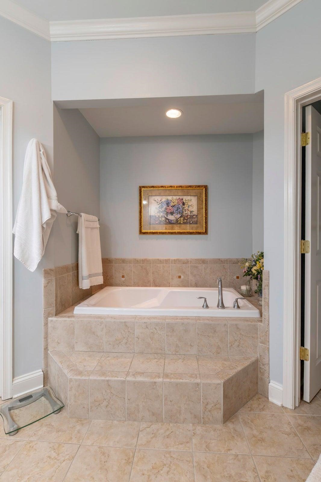22 HAVEN OAK CT