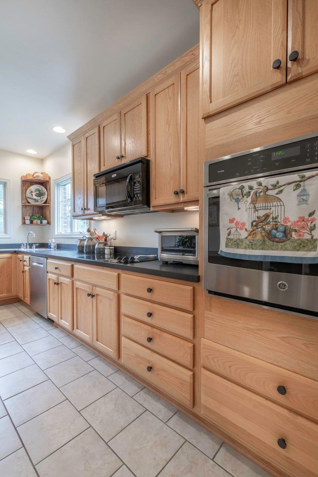 22 HAVEN OAK CT