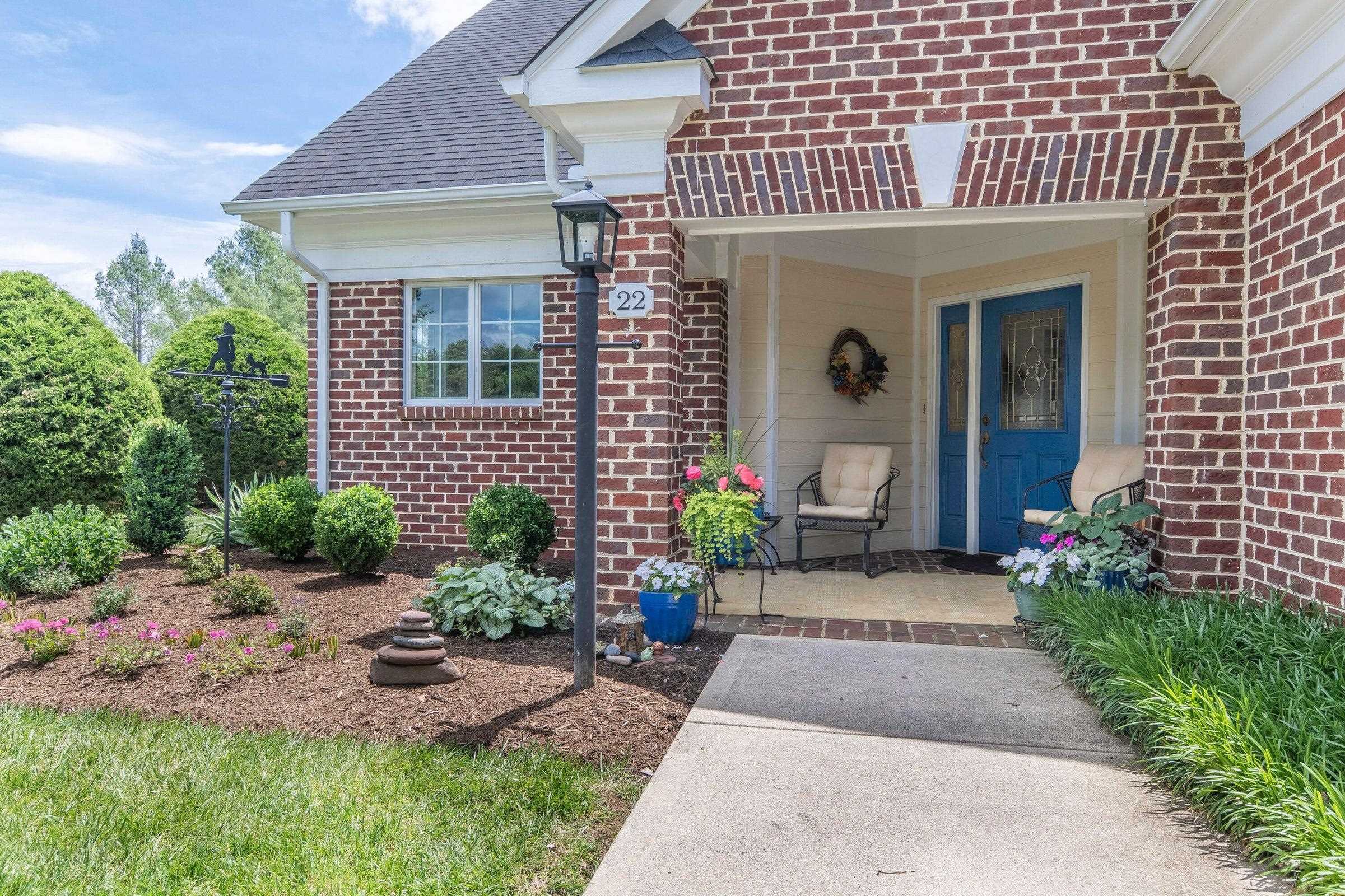 22 HAVEN OAK CT