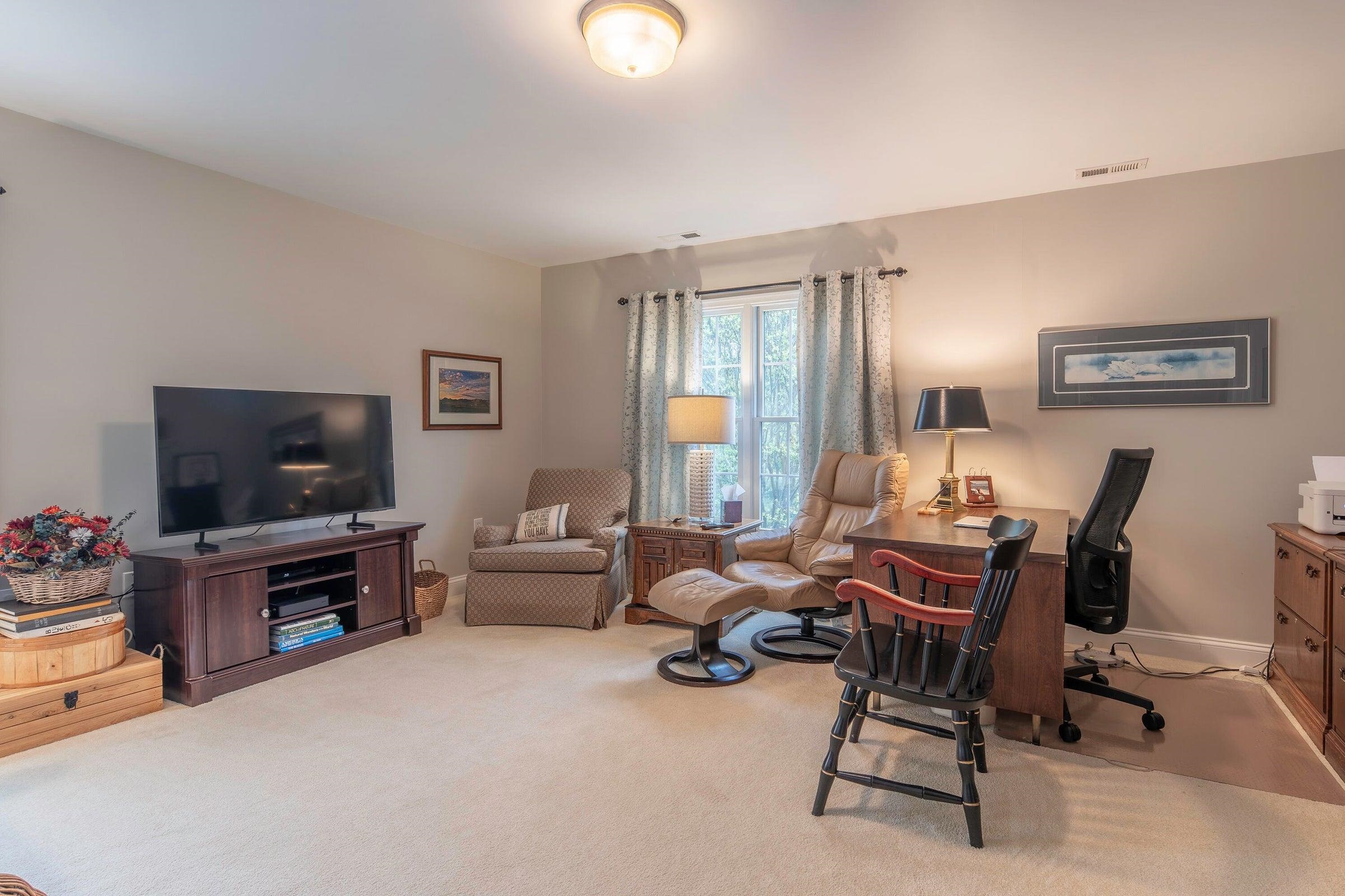 22 HAVEN OAK CT