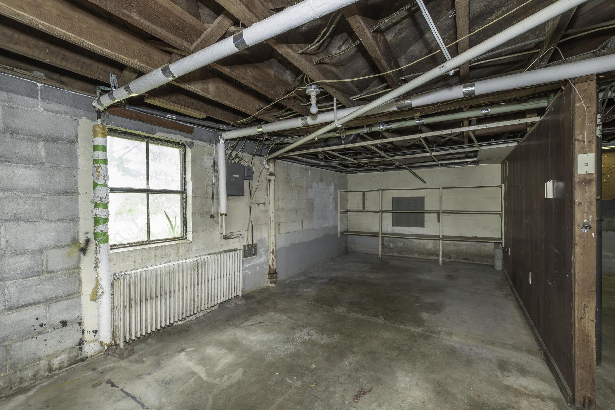 22 CONIFER LN