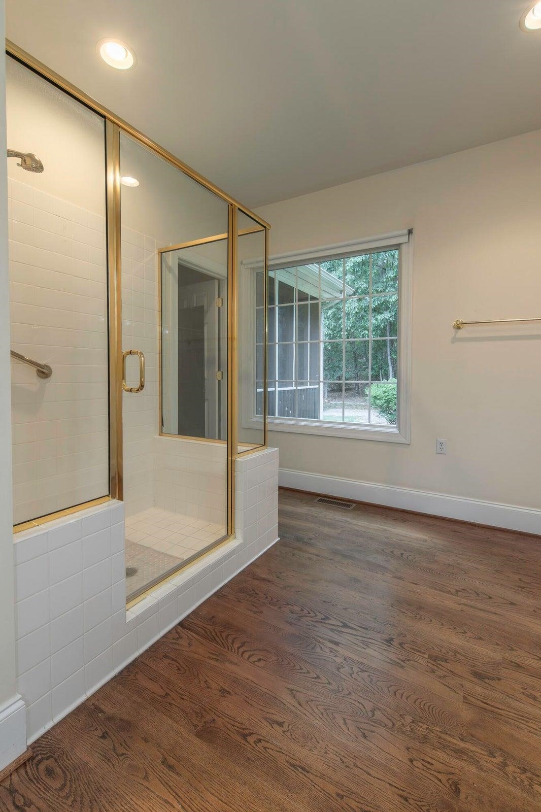 190 HENRY HILL DR