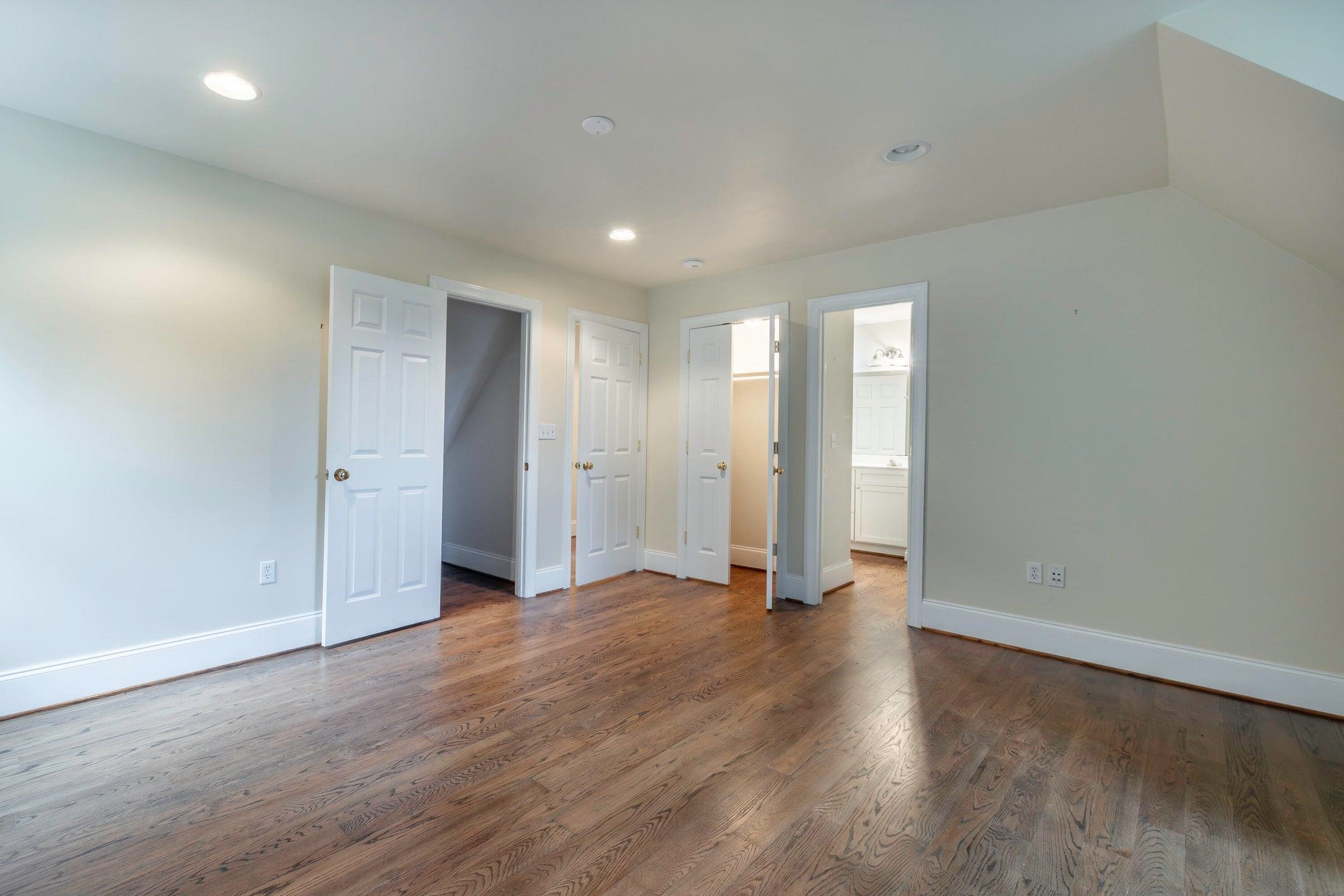 190 HENRY HILL DR