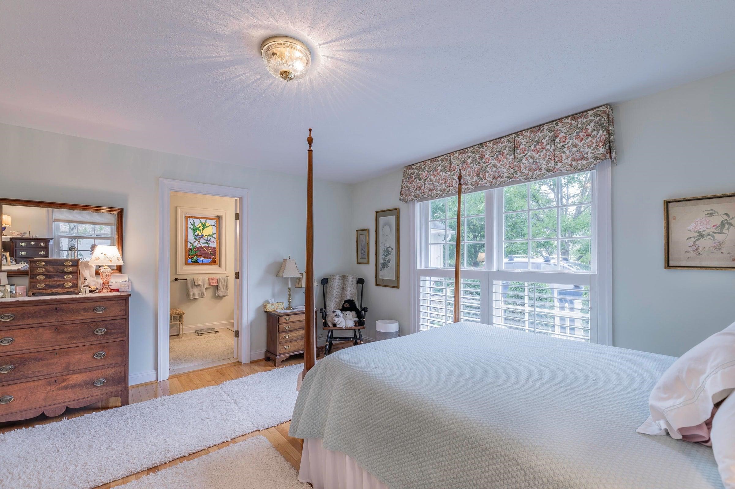 1274 MAURY RIVER RD