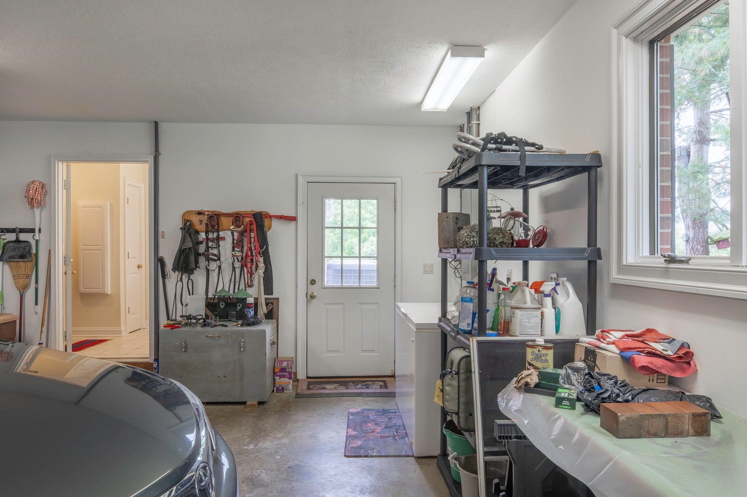 1274 MAURY RIVER RD