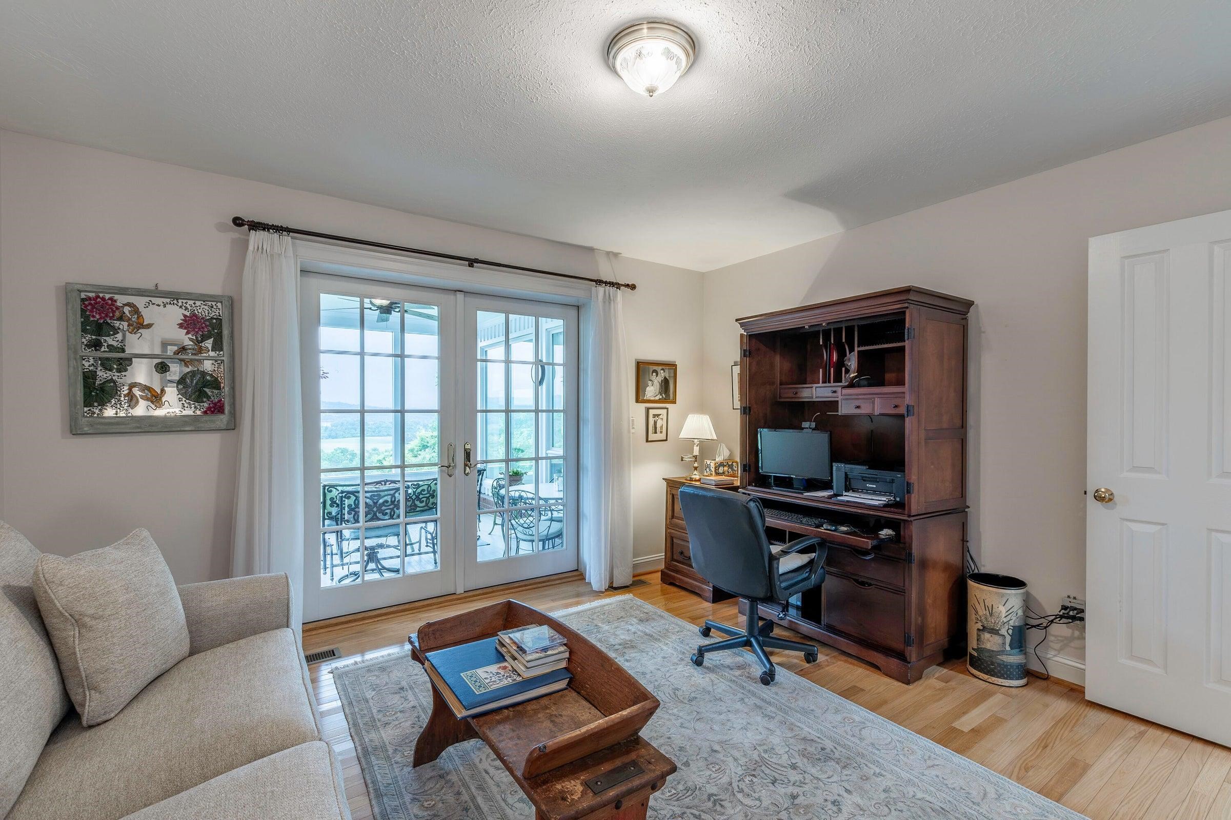 1274 MAURY RIVER RD