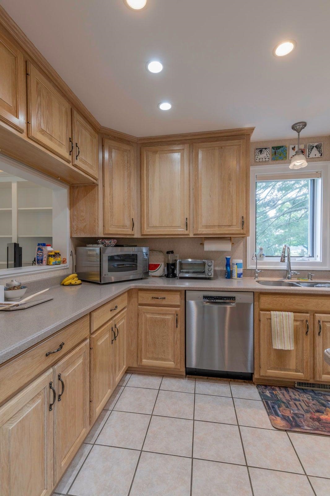 1274 MAURY RIVER RD
