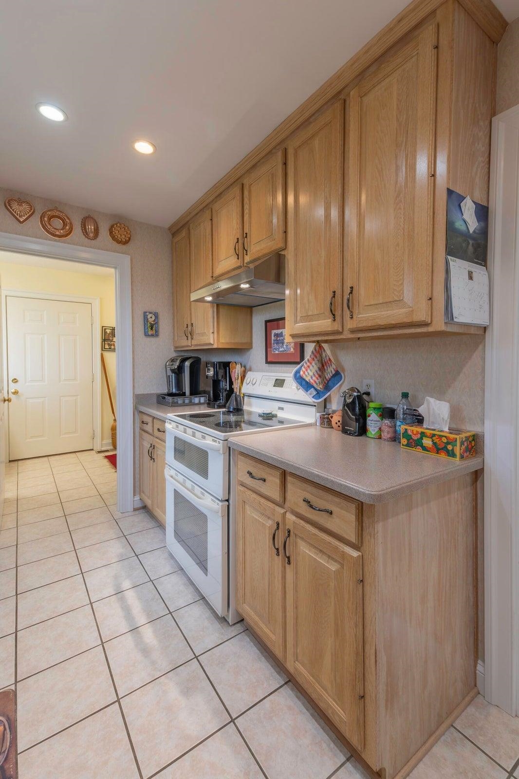 1274 MAURY RIVER RD