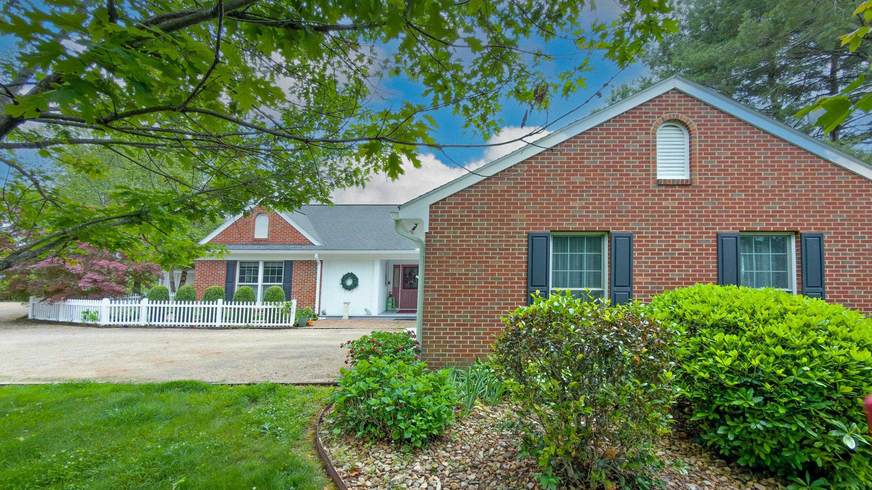 1274 MAURY RIVER RD