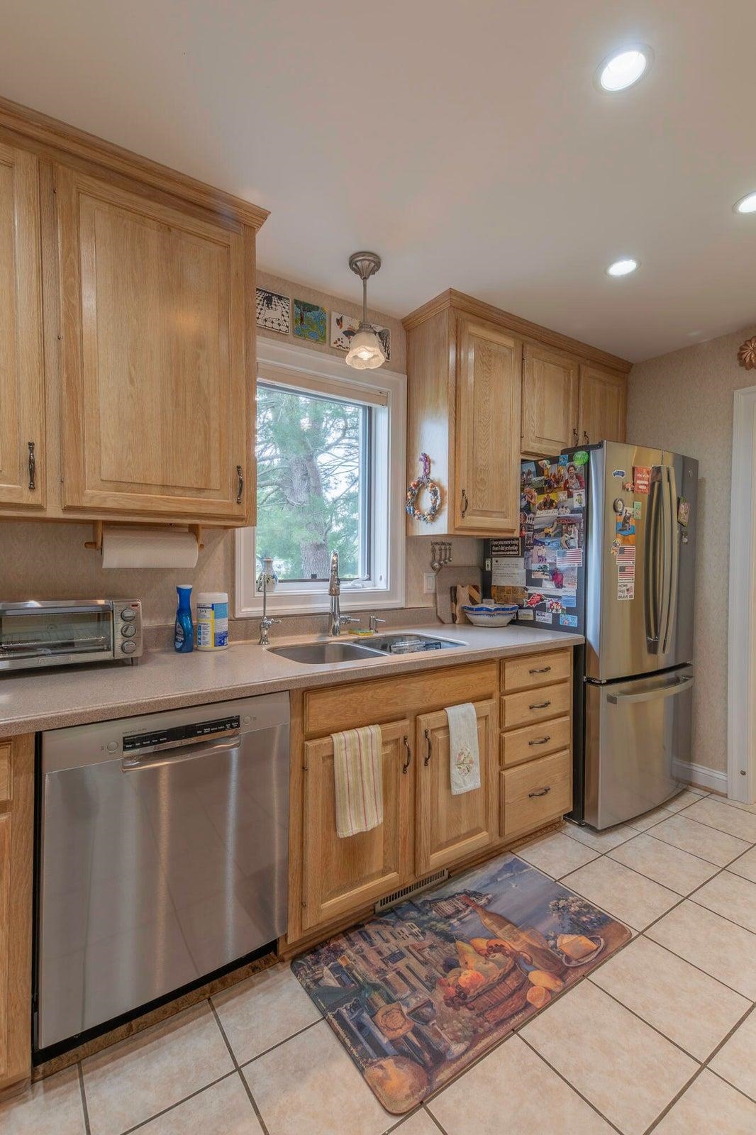 1274 MAURY RIVER RD
