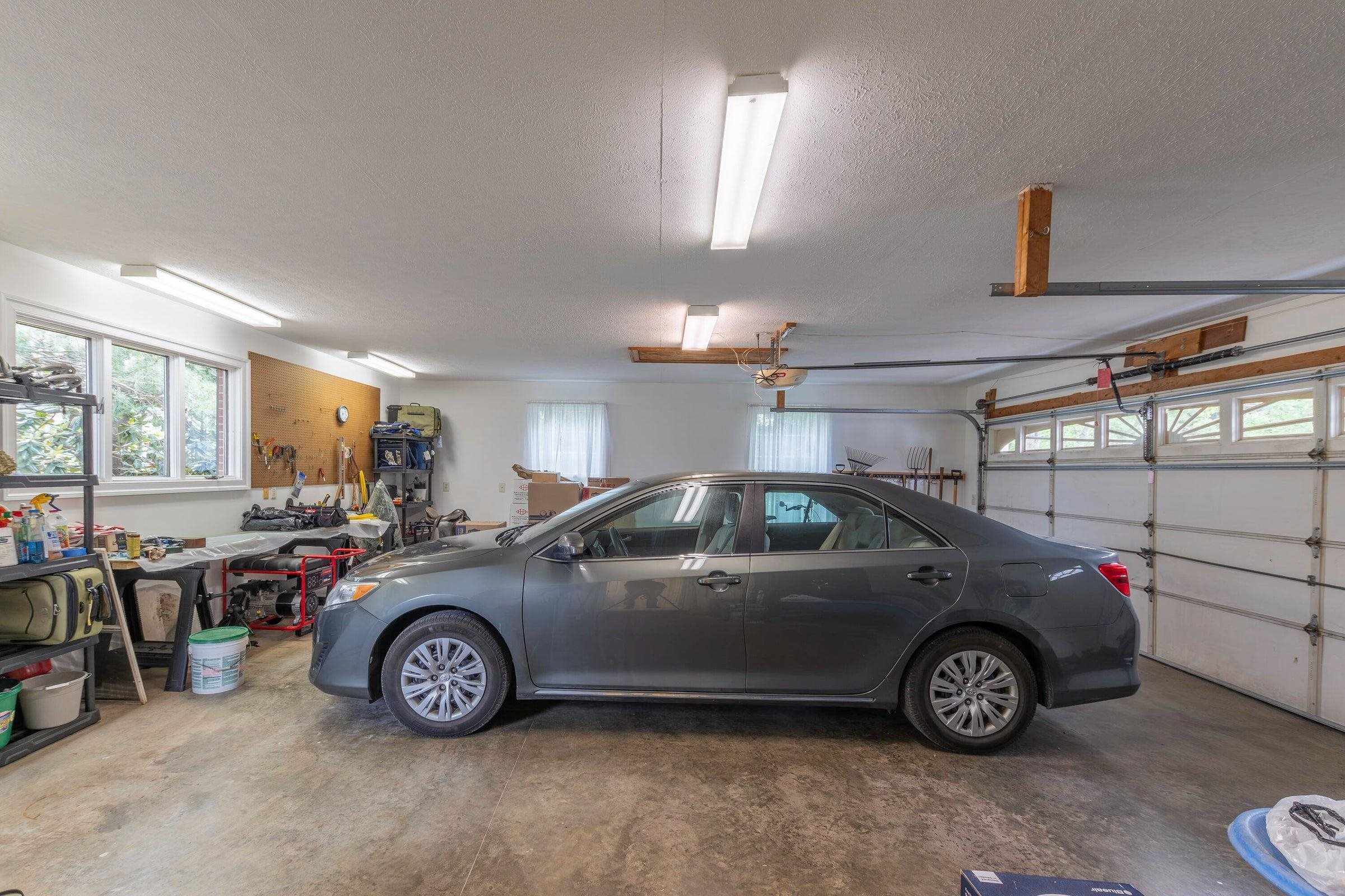 1274 MAURY RIVER RD