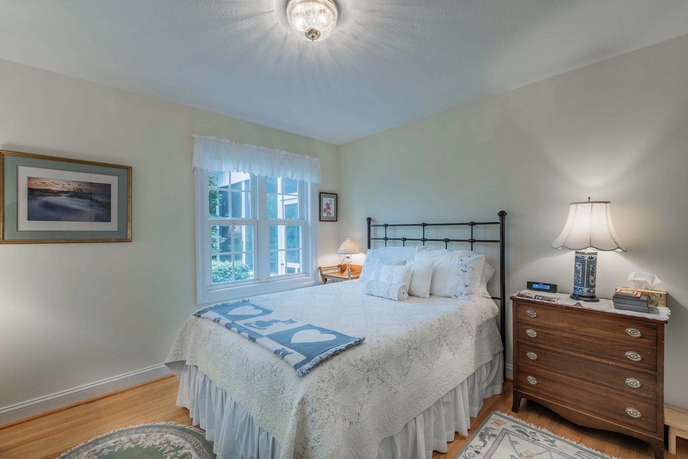 1274 MAURY RIVER RD