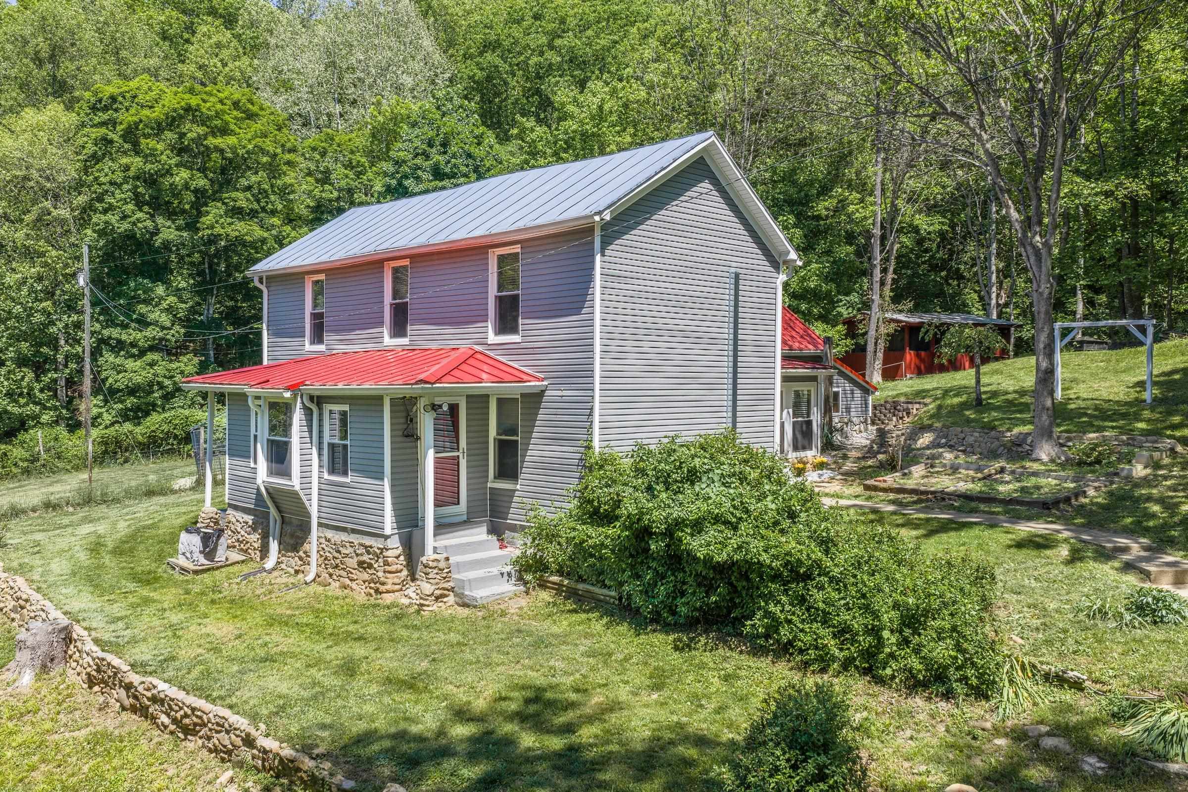 53 & 13 SIDING LN