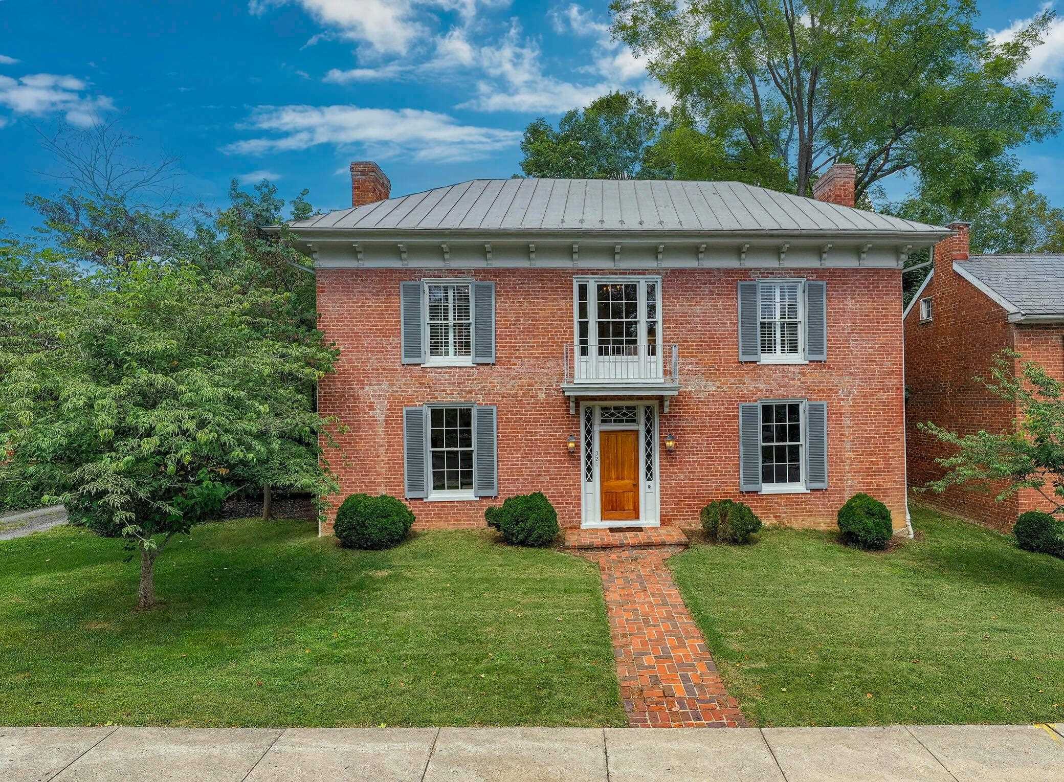 321 S MAIN ST