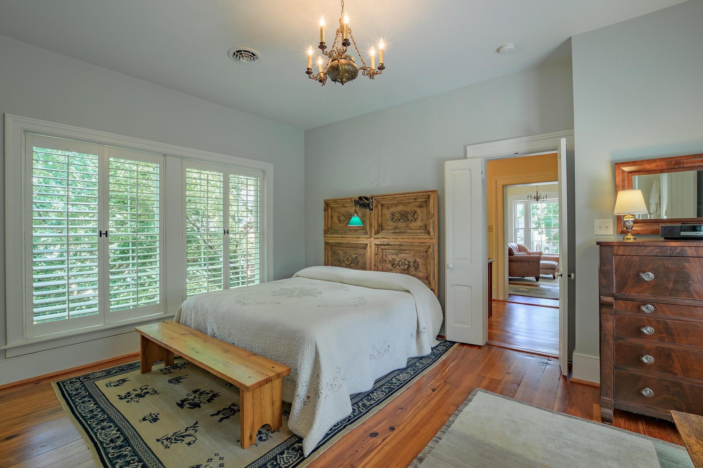 321 S MAIN ST
