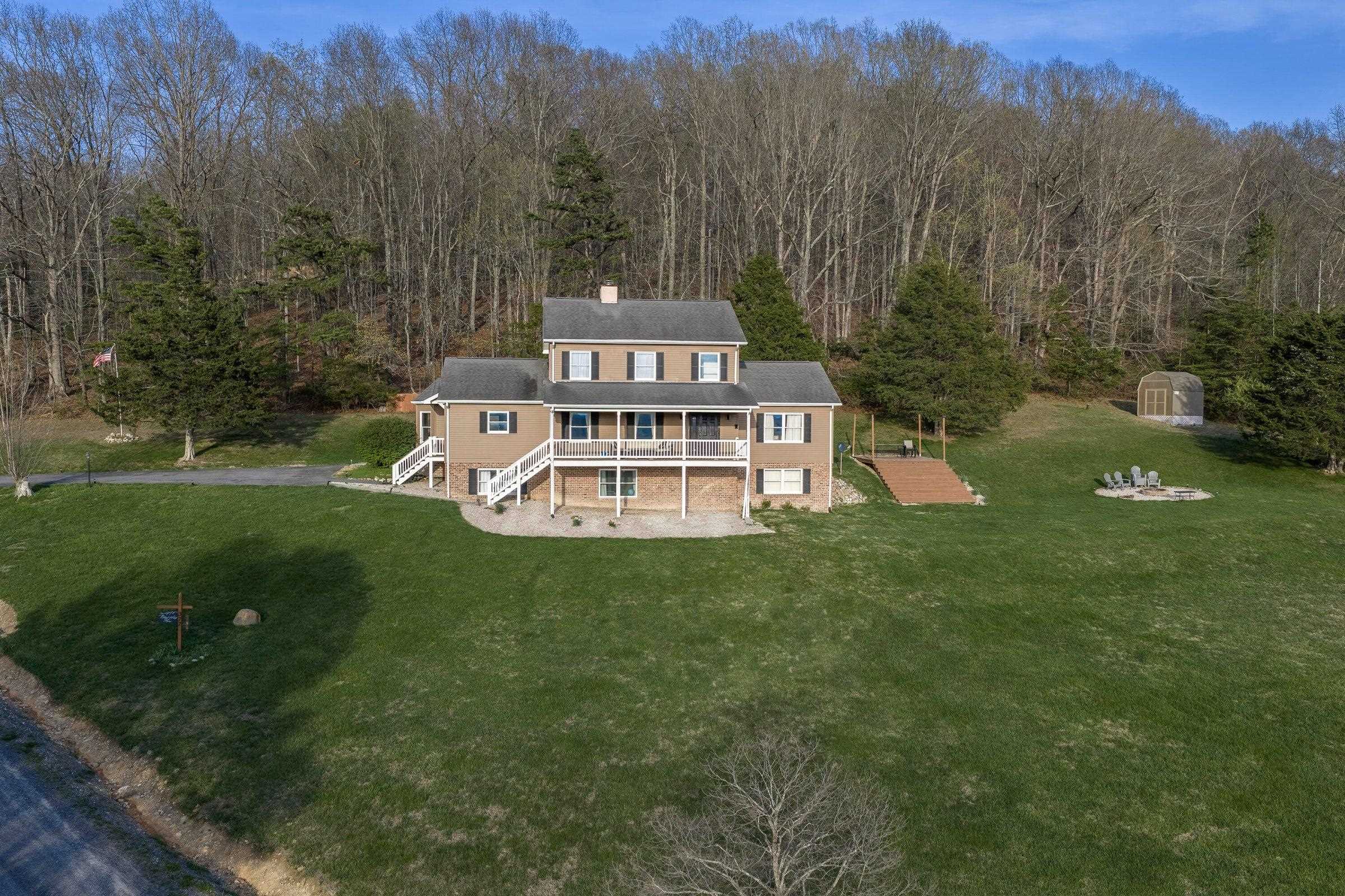 377 RATTLER RD