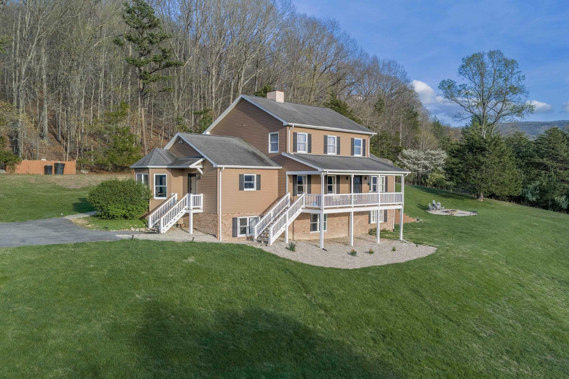 377 RATTLER RD