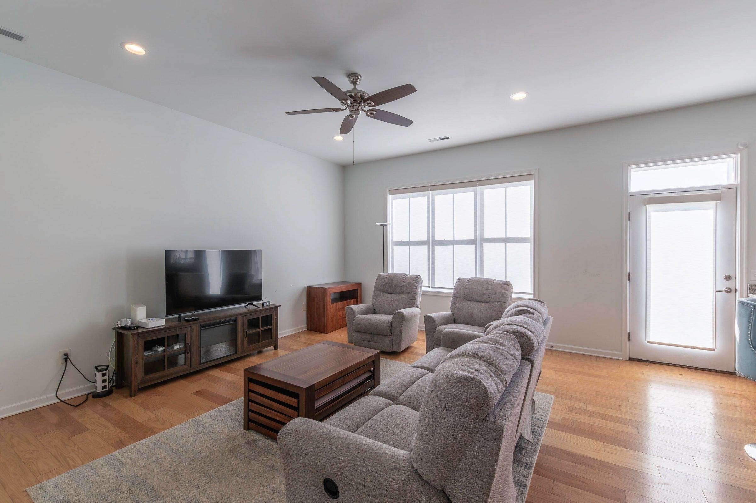 34 FLORENCE SARAH LN