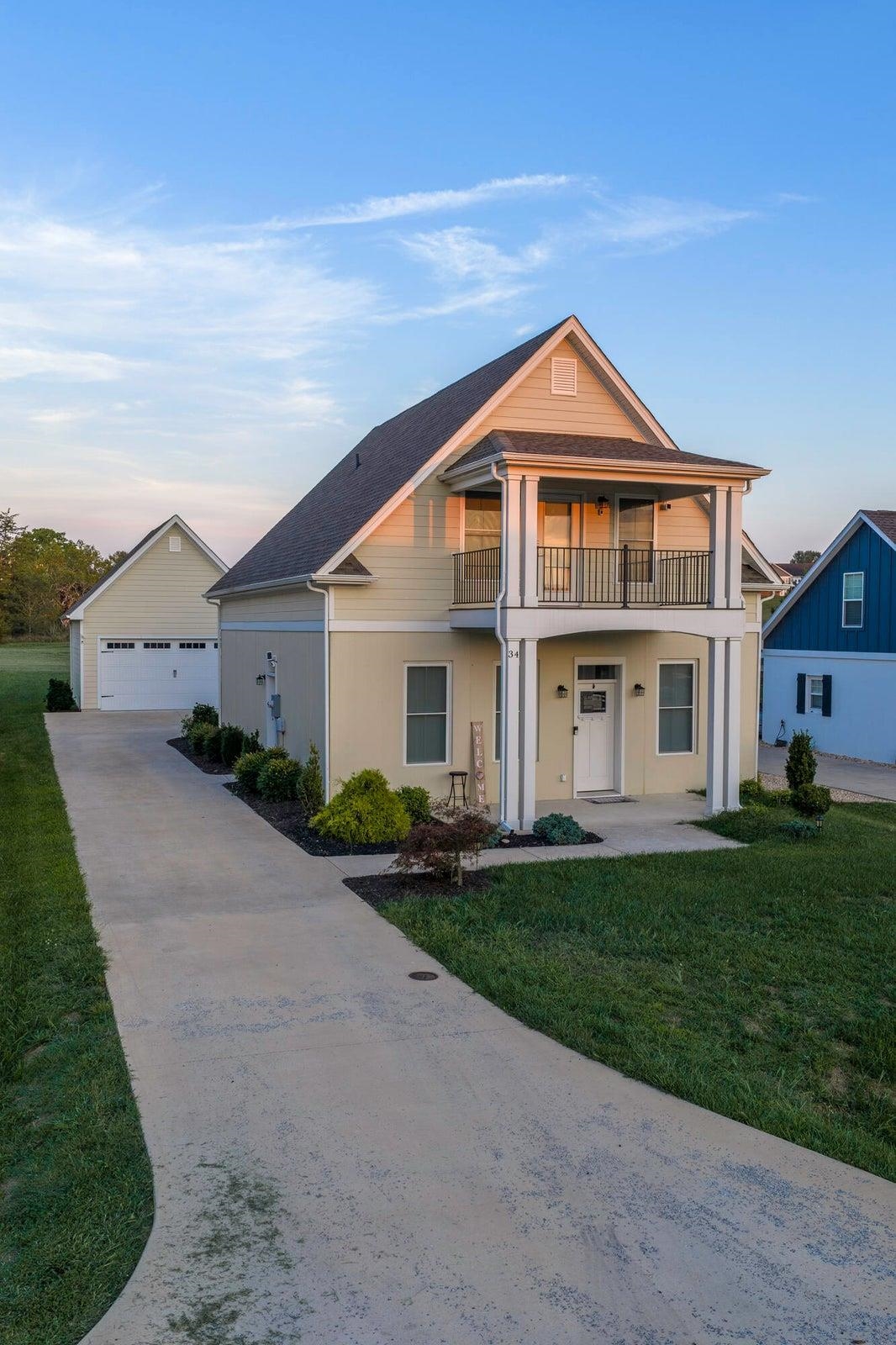34 FLORENCE SARAH LN