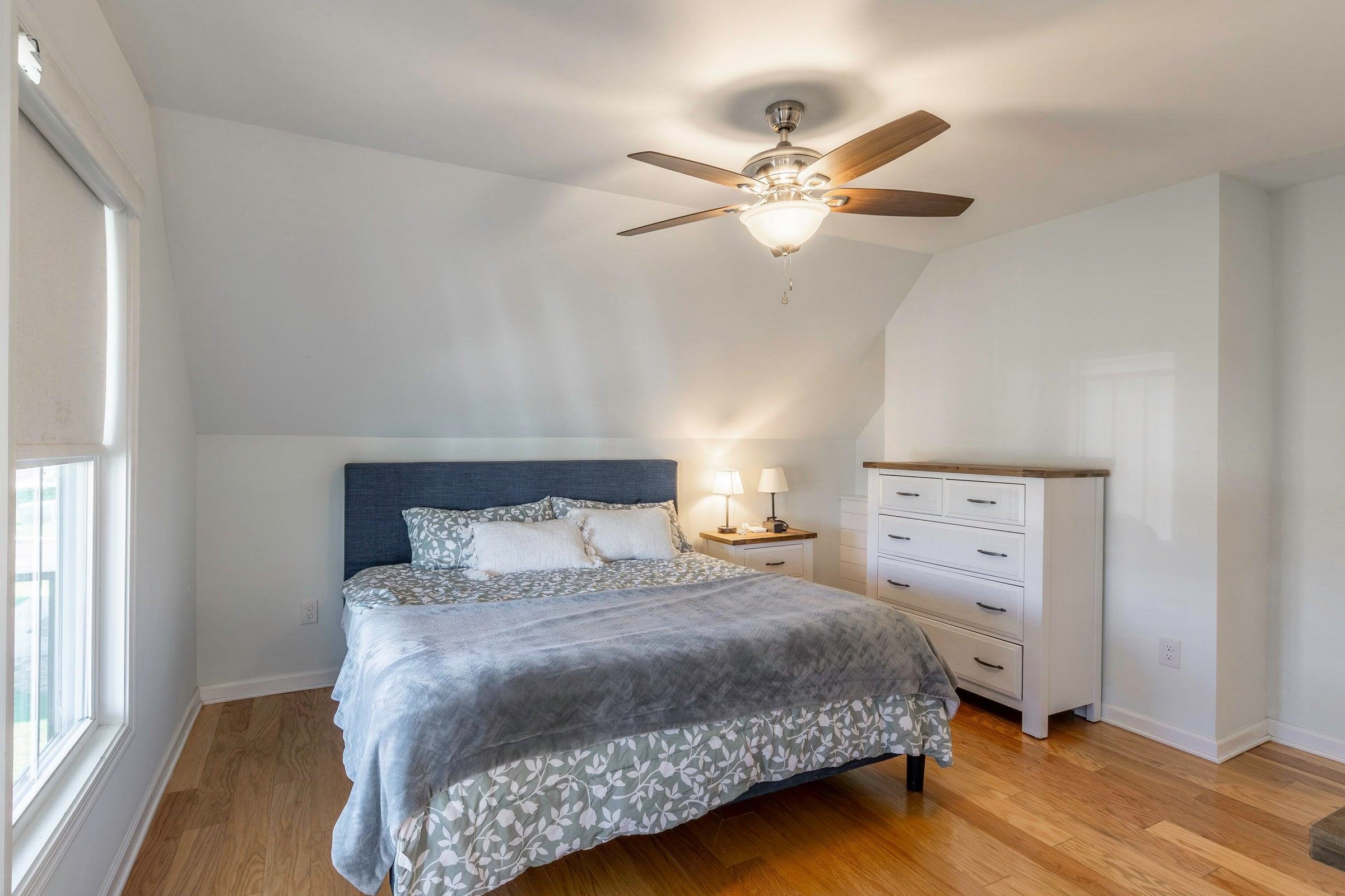 34 FLORENCE SARAH LN