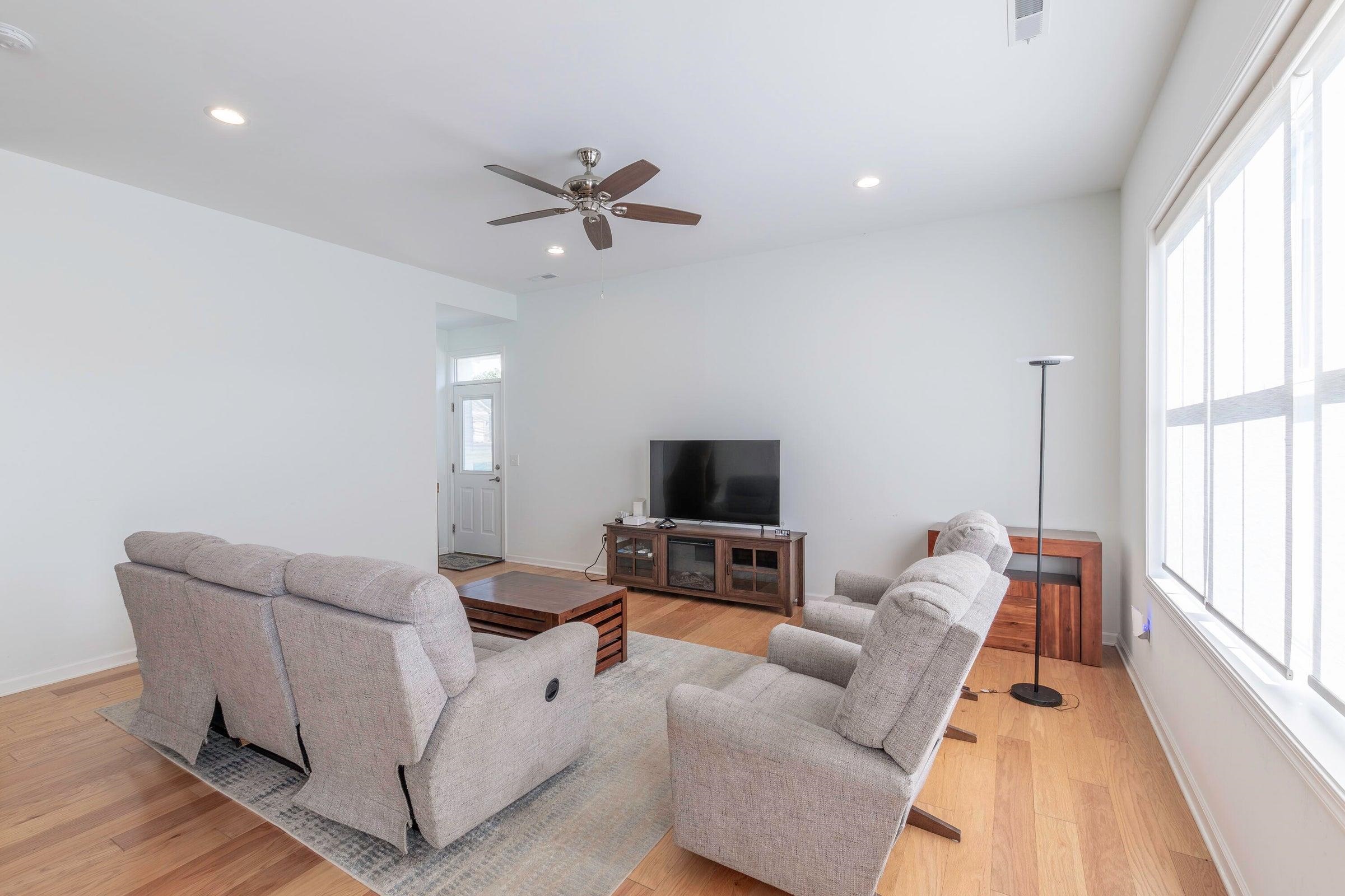 34 FLORENCE SARAH LN