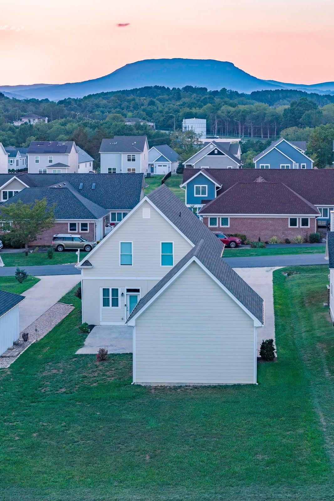 34 FLORENCE SARAH LN
