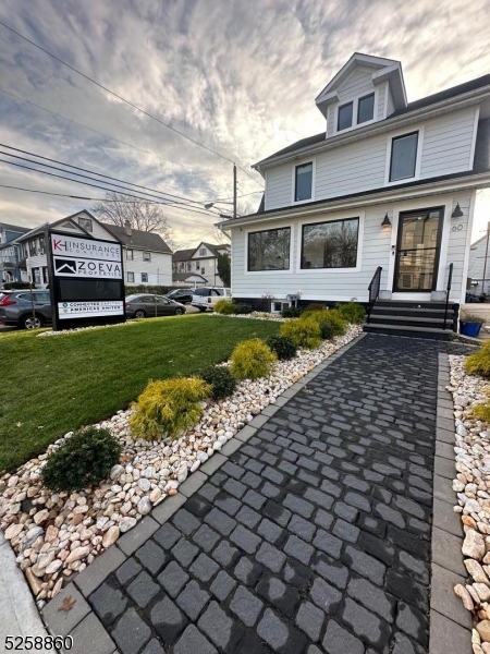 60 Elmora Ave