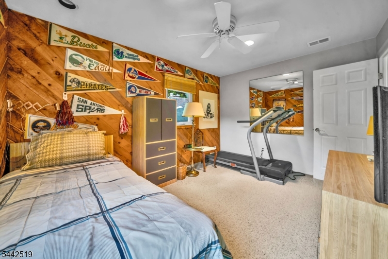 4 Halifax Dr