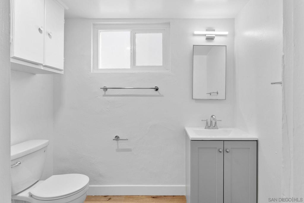 4034 36 Ingraham Street