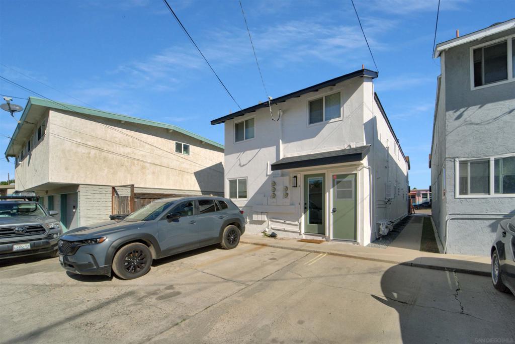 4034 36 Ingraham Street