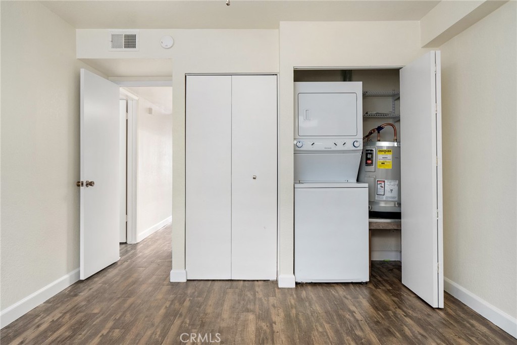 3332 Harbor Circle E